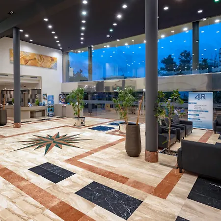 4r Gran Regina Hotel