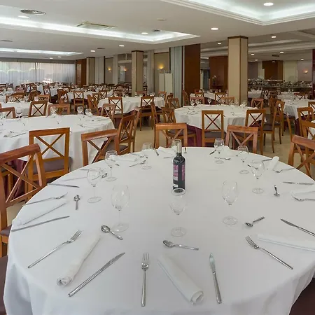 4r Gran Regina Σαλού