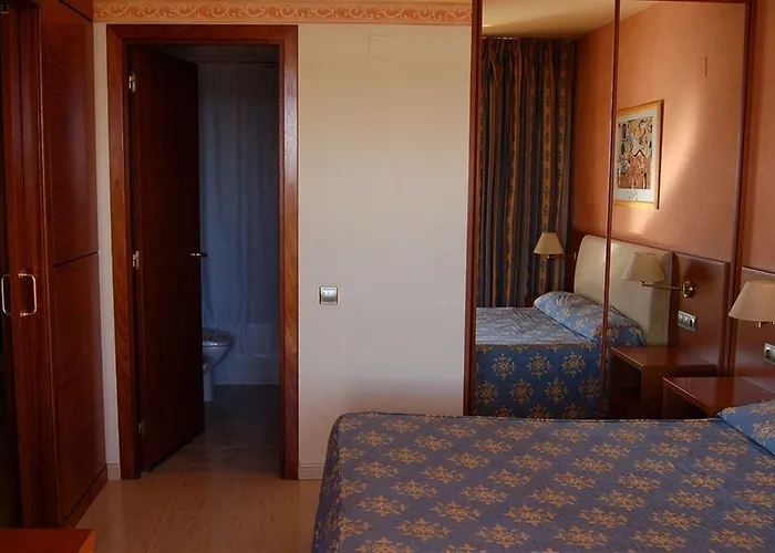 4r Gran Regina Отель Салоу