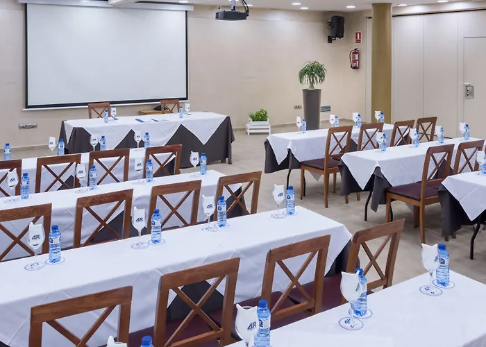 4r Gran Regina Отель Салоу